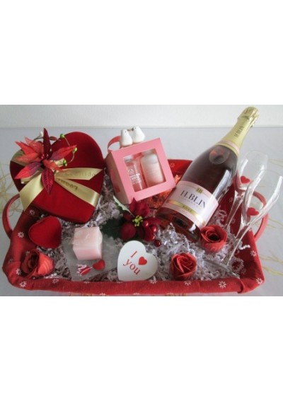 wedding anniversary gift basket