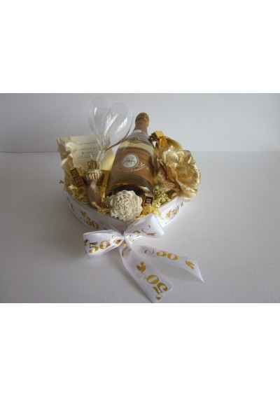 gift basket gold wedding 