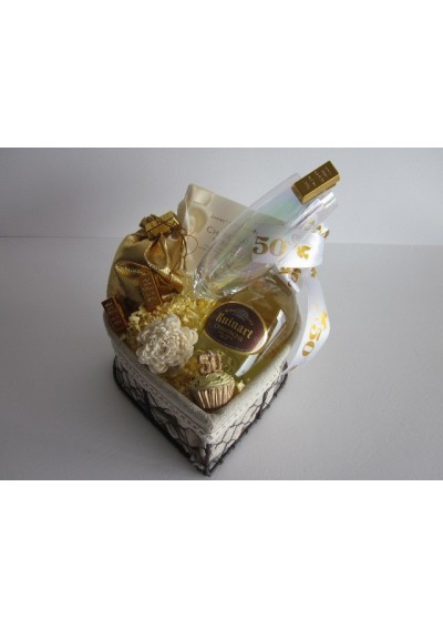 wedding anniversary gift basket