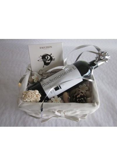 Gift basket - vintage wine