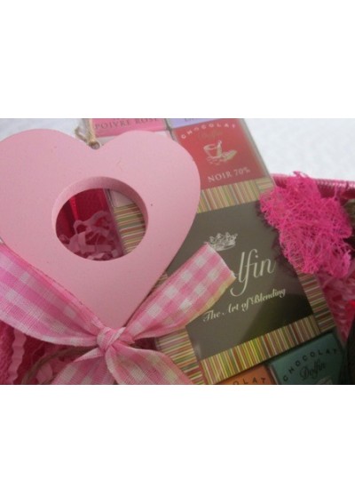 Roze Gourmandise-geschenkmand