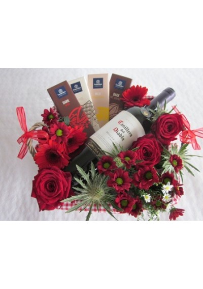 Birthday gift basket - bouquet of flowers