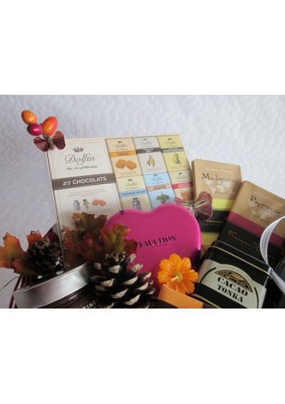 Autumn delicacies gift basket