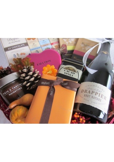 Autumn delicacies gift basket