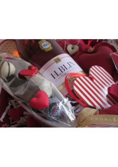 Champagne birthday gift basket