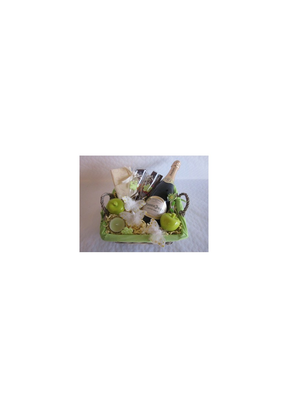 Green apple gift basket.