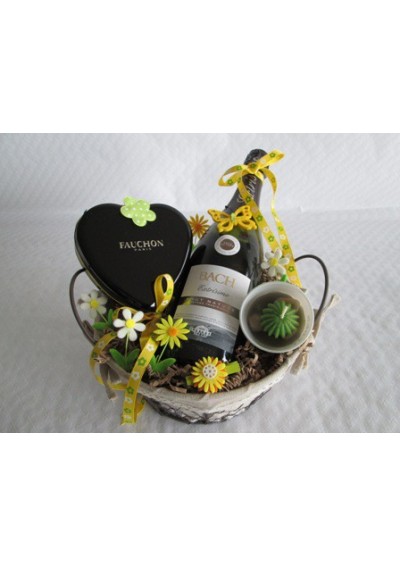 mother's day  giftbasket