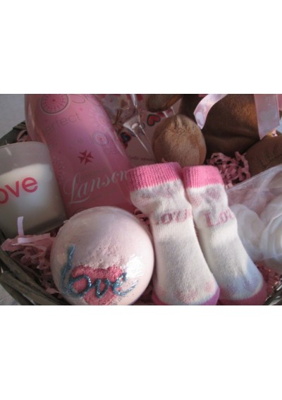 baby girl gift basket