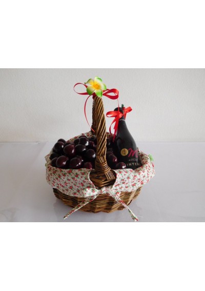 Gift basket Fruit Cherries