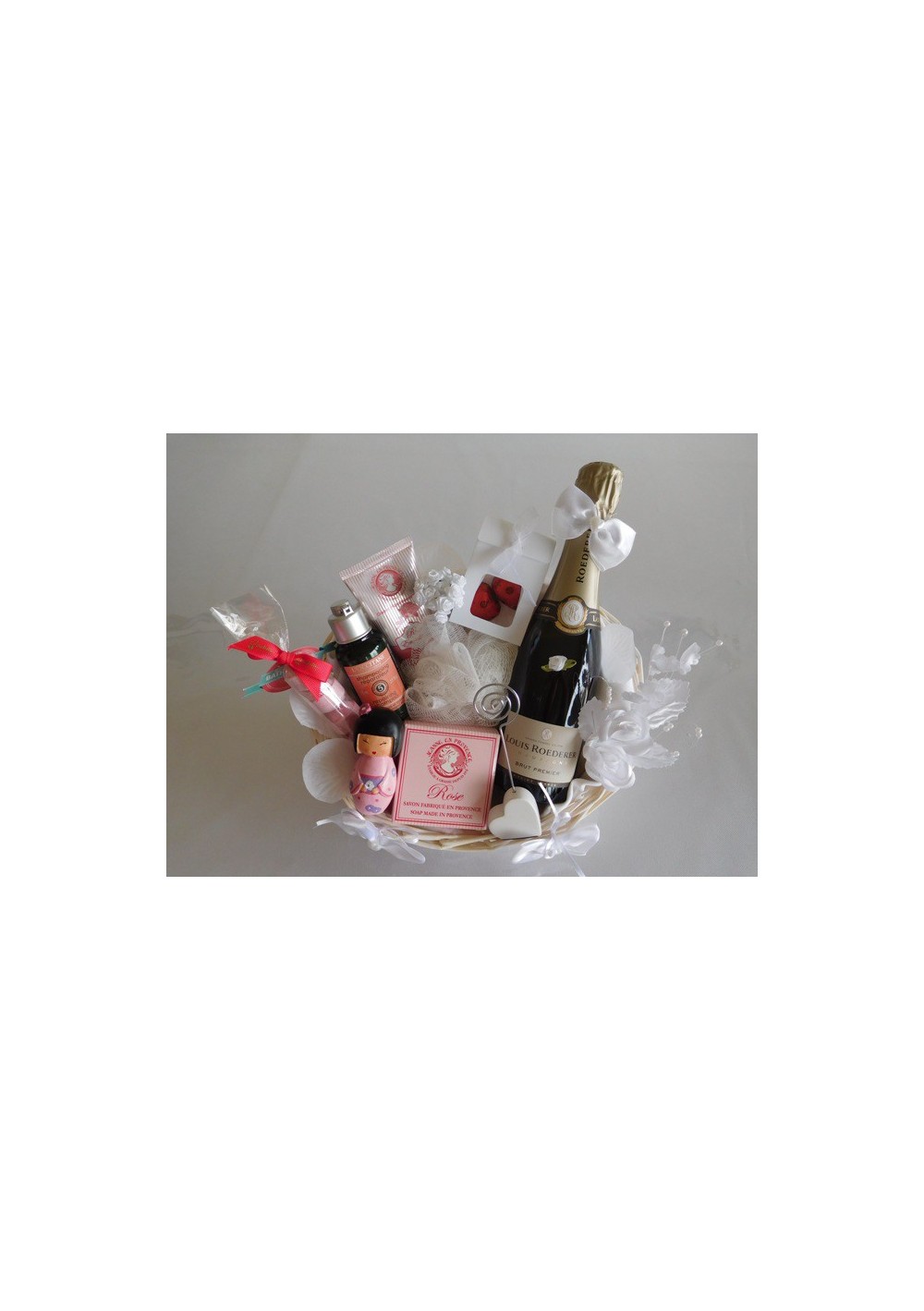 Wedding gift basket Roederer