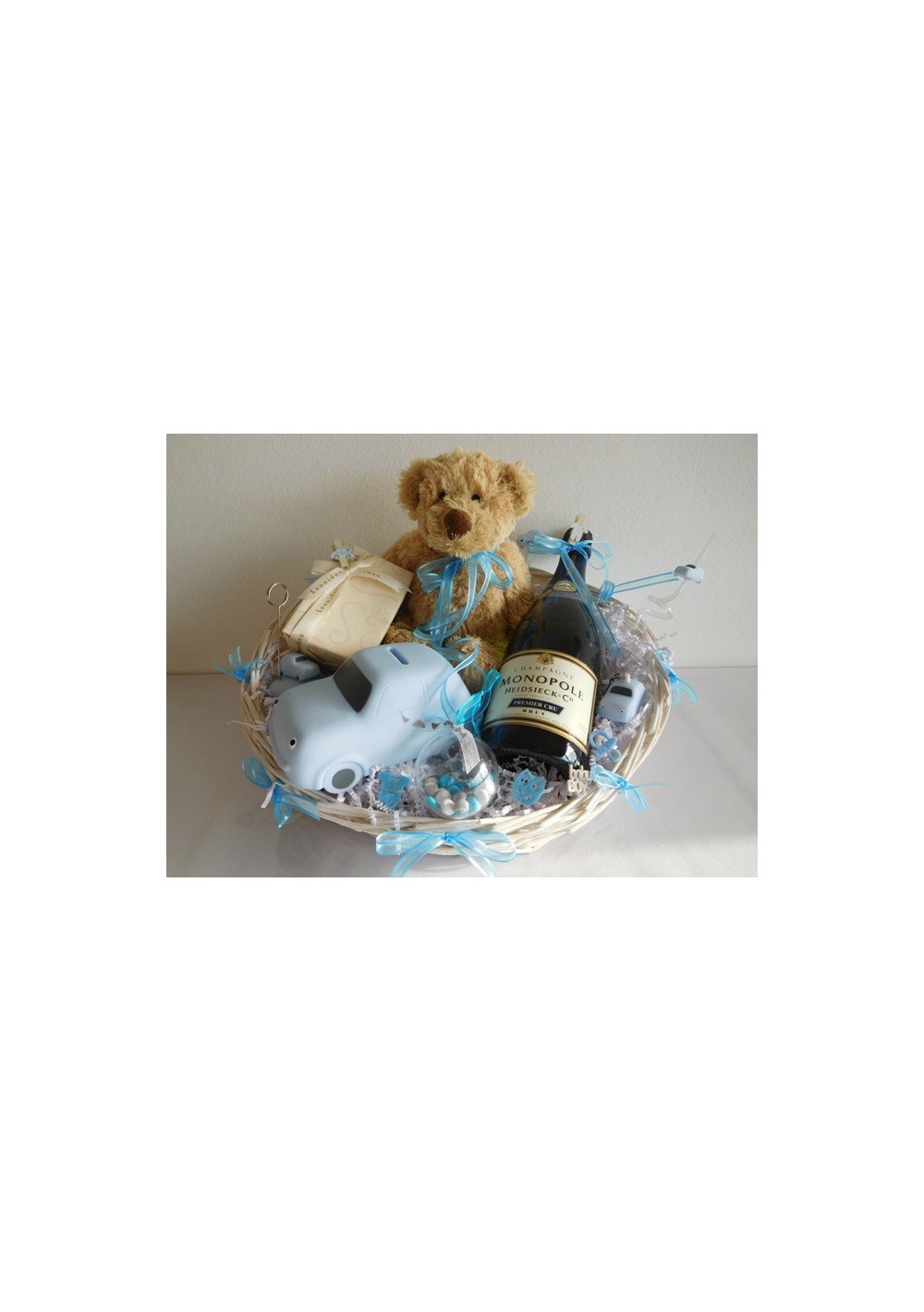 Birth gift basket