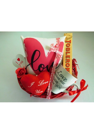 Be My Valentine Gift Basket