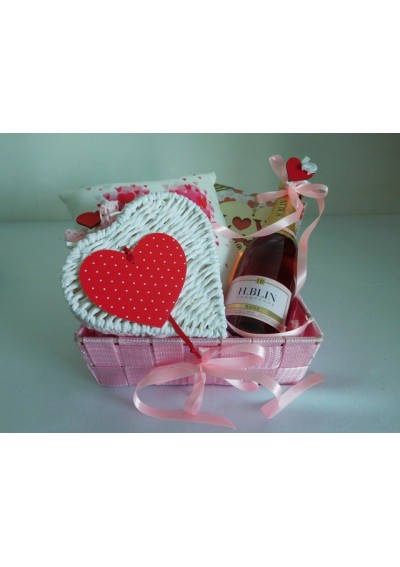 Valentine's Day 2017 gift basket love