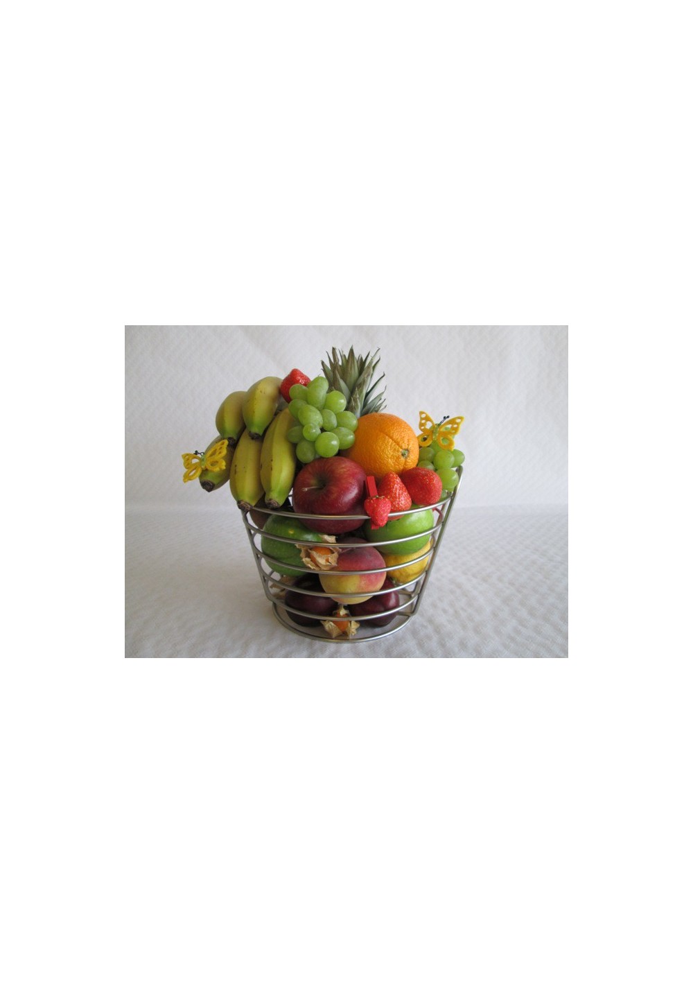 Organic fresh fruit baskets