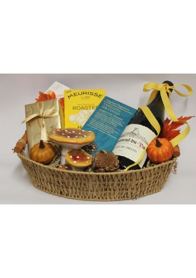 Autumn gift basket in Burgundy