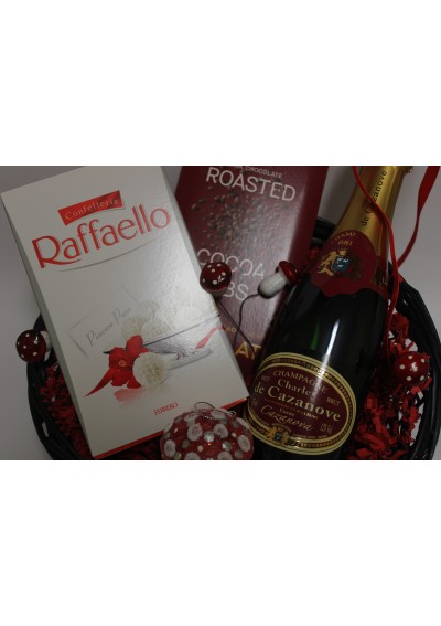 Christmas Basket "De Cazanove" & Chocolates