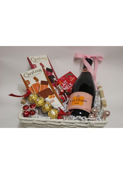 Panier cadeau "Noël" Veuve Clicquot rosé