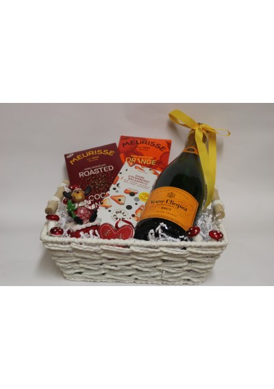 Kerstcadeaumand "Veuve clicquot" & Chocolade