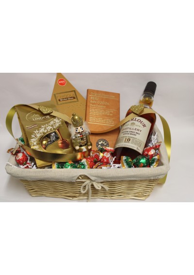 Christmas gift basket - Whiskey