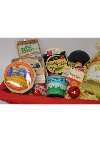 Cheeses and white Californian wine - California cheese and white wine gift basket