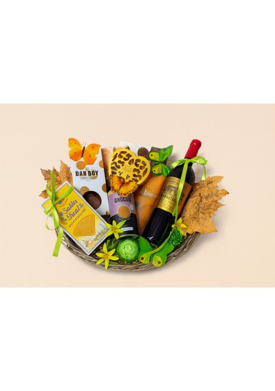 Panier-cadeau-Margaux-2000-vin-et-chocolats-belges.jpg | Panier cadeau Margaux 2000 avec vin et chocolats belges